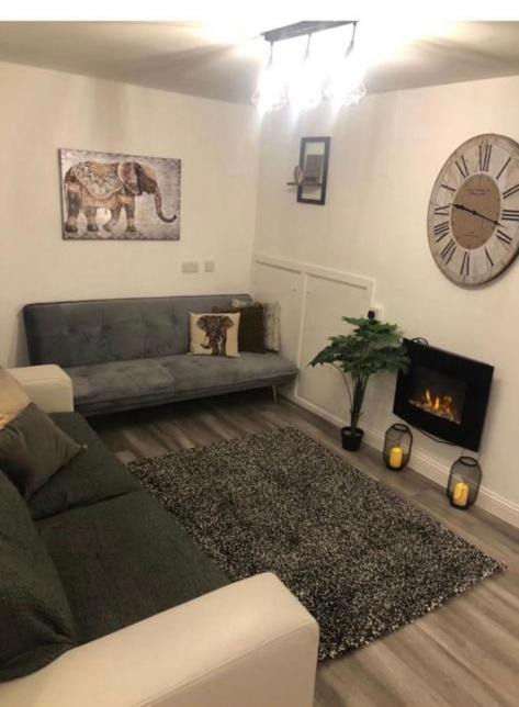 Lovely Ground Floor Apartment With Easy Parking. Belfast Exterior photo